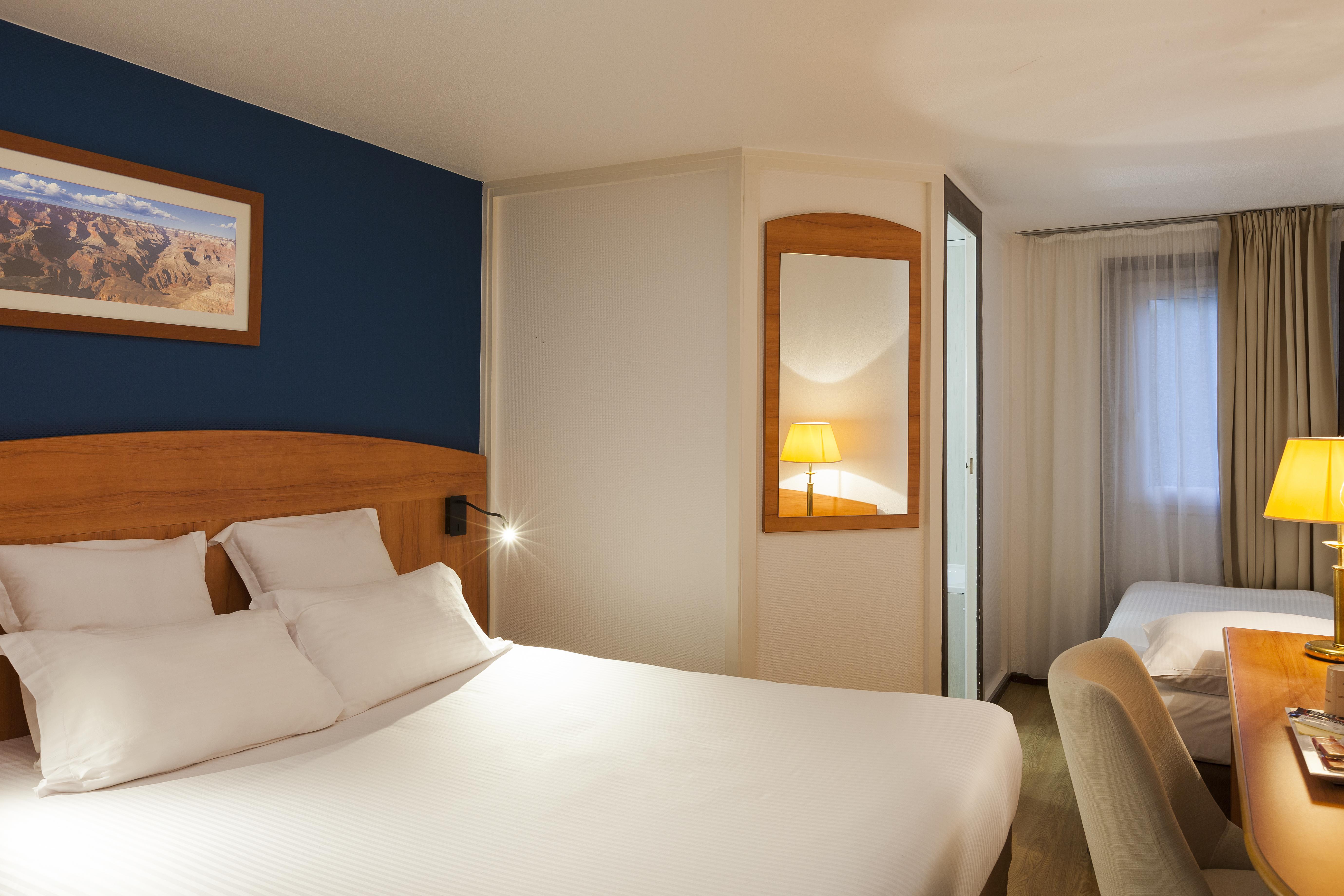 Comfort Hotel Эврё Экстерьер фото