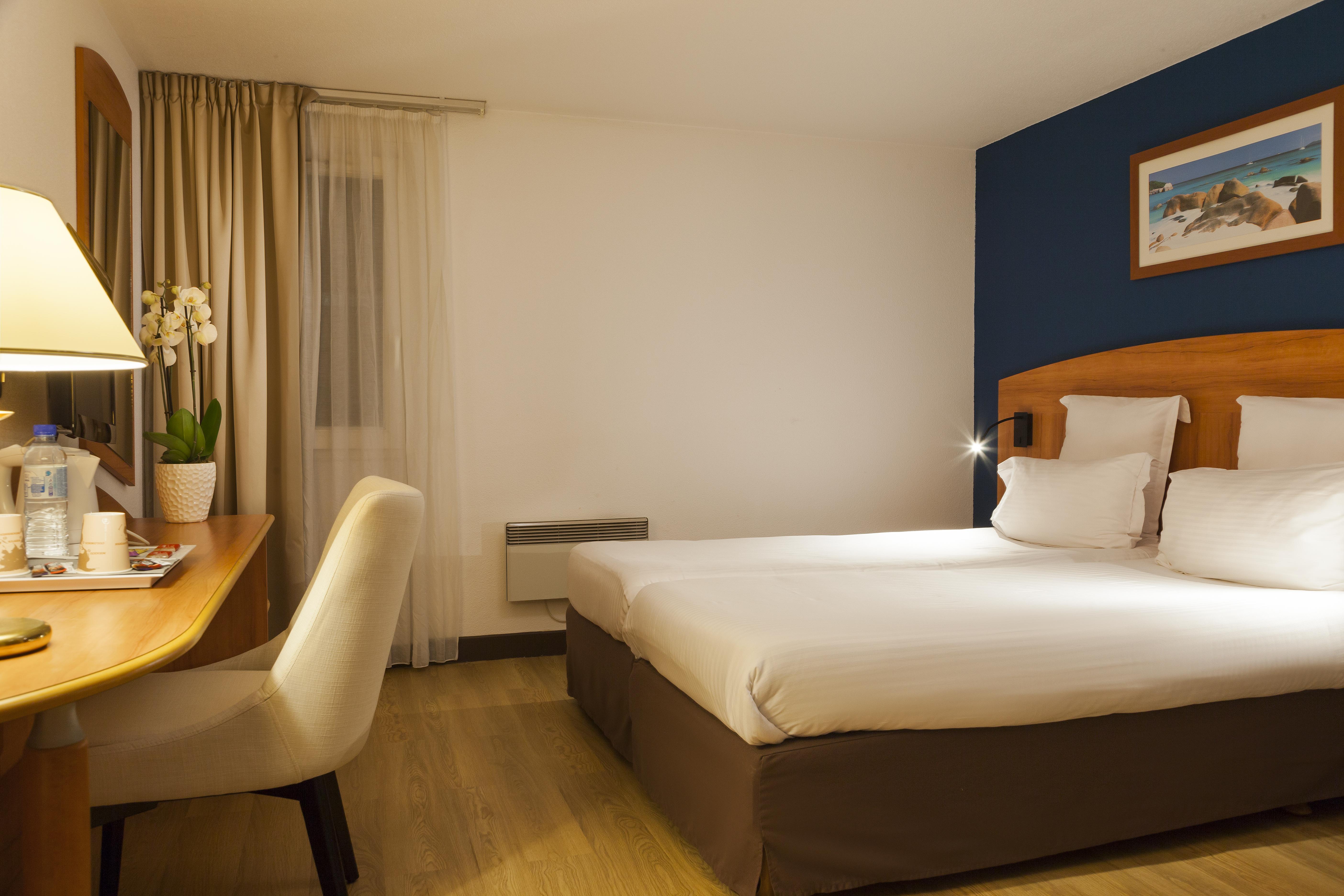 Comfort Hotel Эврё Экстерьер фото