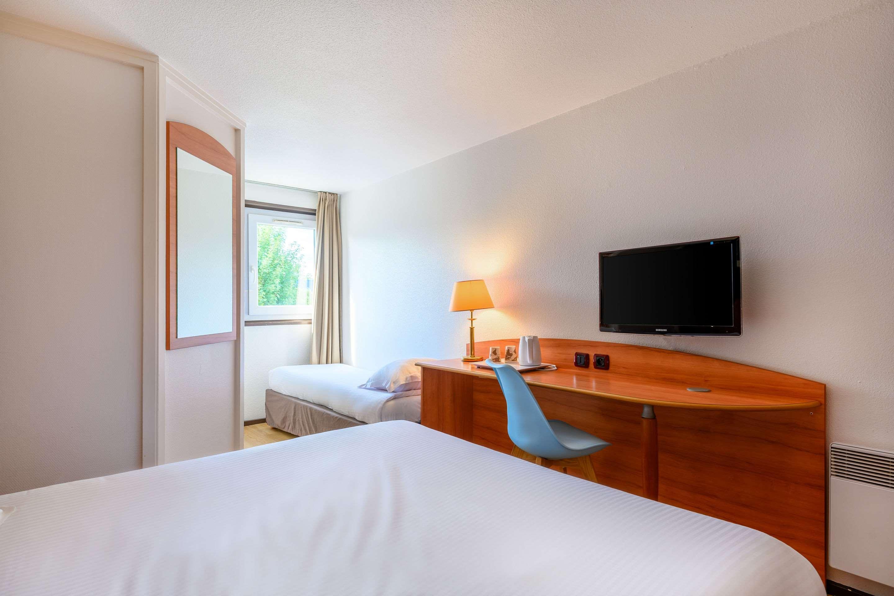 Comfort Hotel Эврё Экстерьер фото