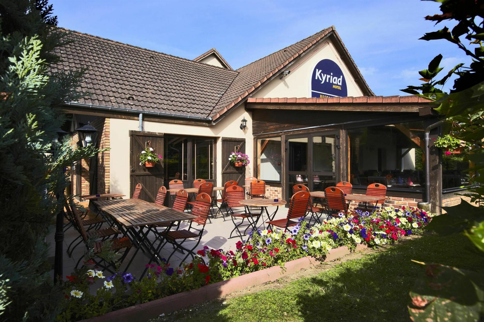Comfort Hotel Эврё Экстерьер фото