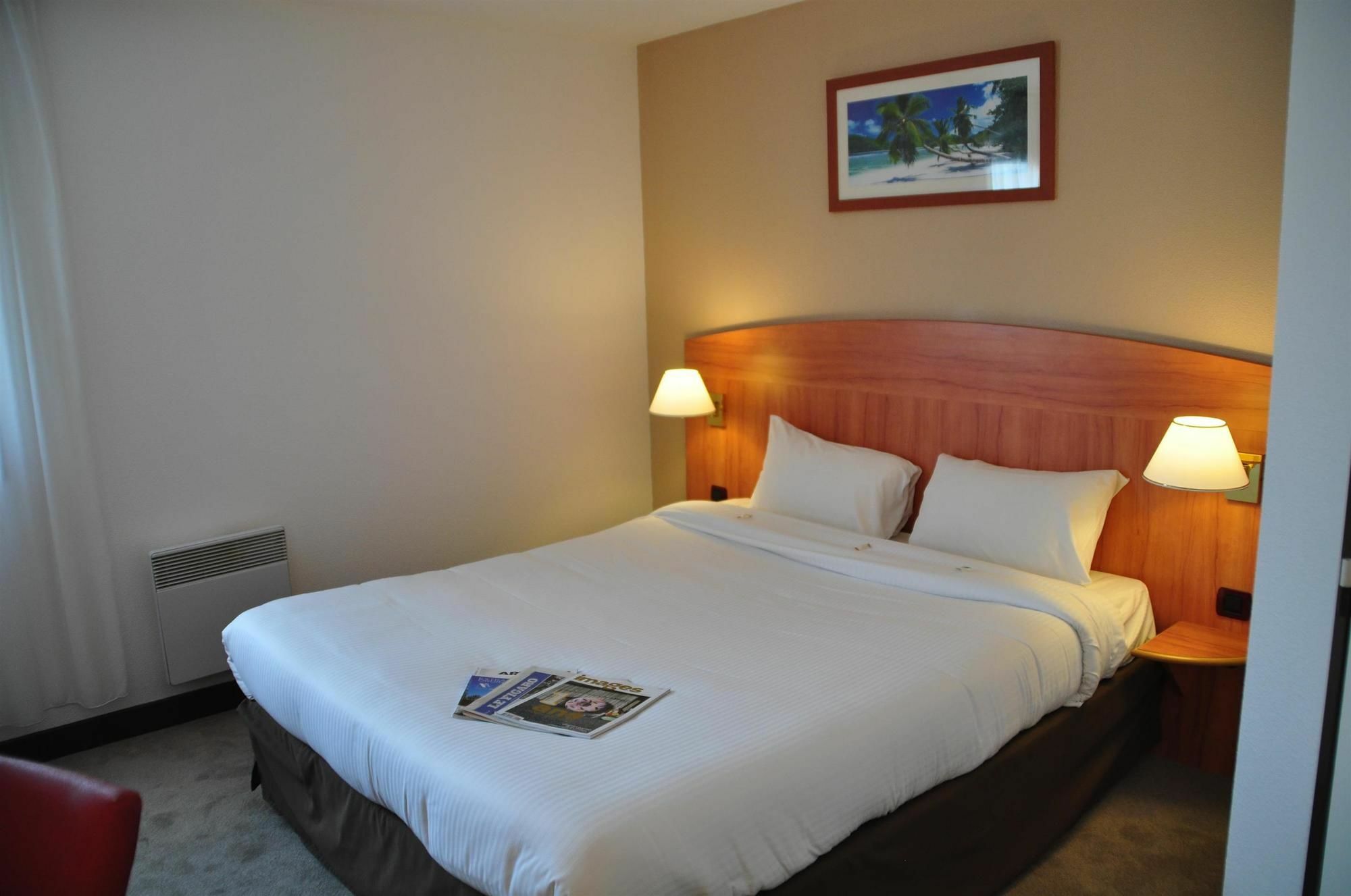 Comfort Hotel Эврё Экстерьер фото